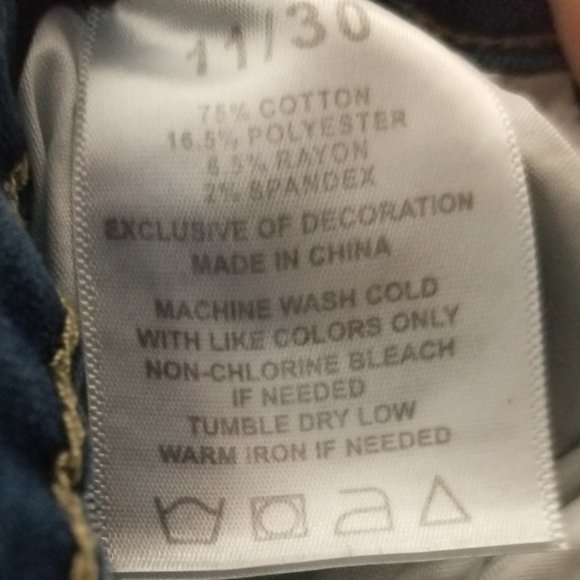 Celebrity Ace distressed sz 11/30 jeans - Picture 5 of 8